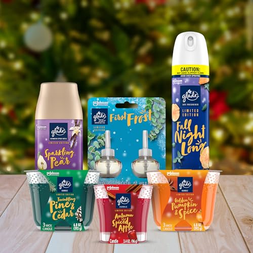 Glade Candle Twinkling Pine & Cedar, Fragrance Candle Infused with Essential Oils, Air Freshener Candle, 3-Wick Candle, 6.8 Oz, 3 Count