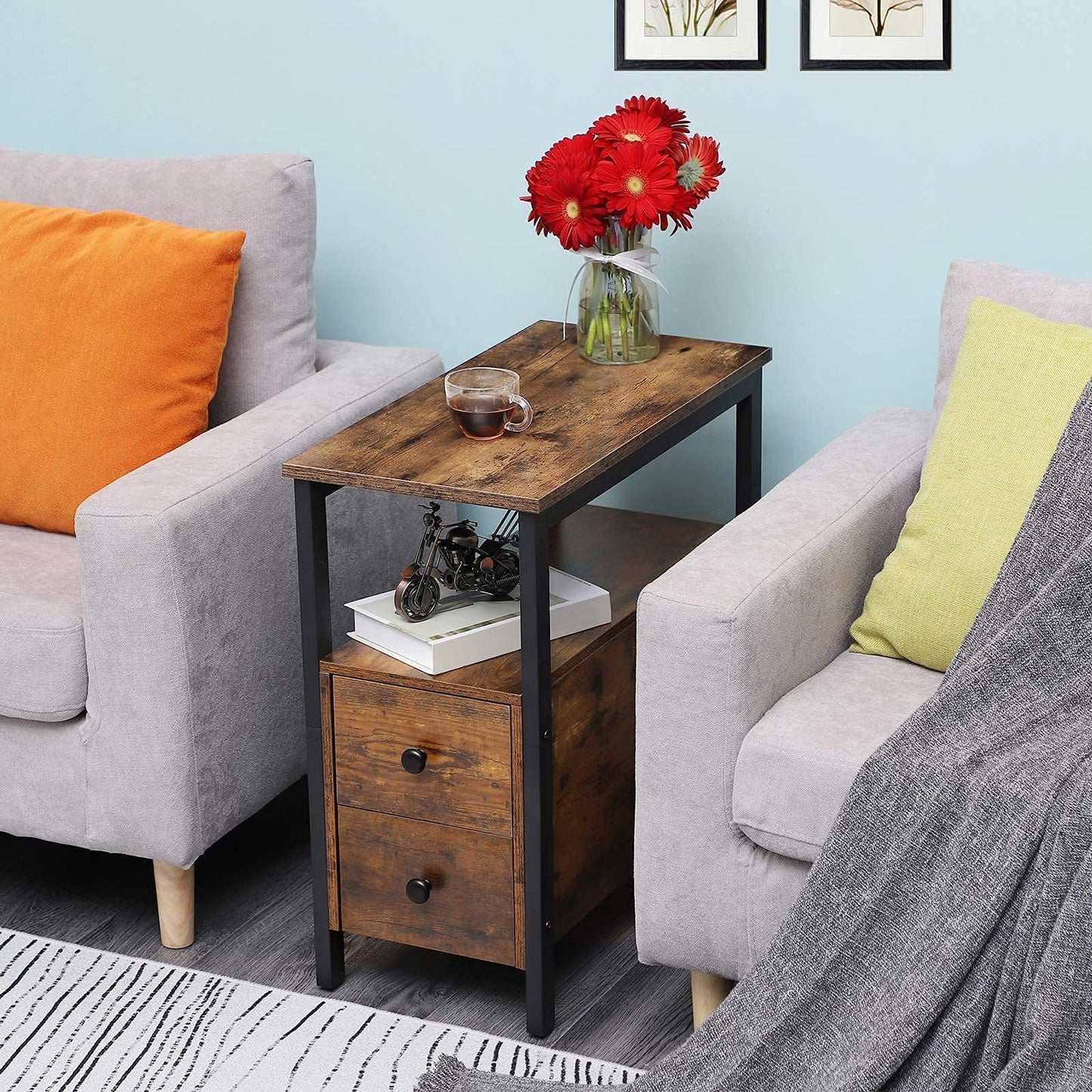 HOOBRO End Table, Narrow Chairside Table with Drawer and Open Storage Shelf, Nightstand for Small Spaces, Stable and Sturdy Construction, Wood Look Accent Furniture, Rustic Brown and Black BF548BZ01G2